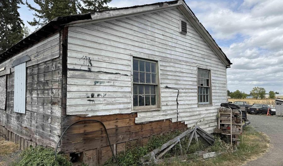3925 SE Spicer Dr, Albany, OR 97322 - 1 Beds, 1 Bath