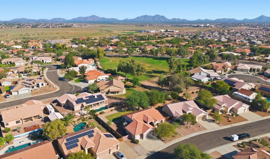 132 E GRANITE Trl, Casa Grande, AZ 85122 - 3 Beds, 2 Bath