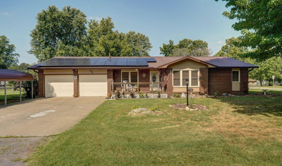 1301 S Tyler Ave, Aurora, MO 65605 - 3 Beds, 2 Bath