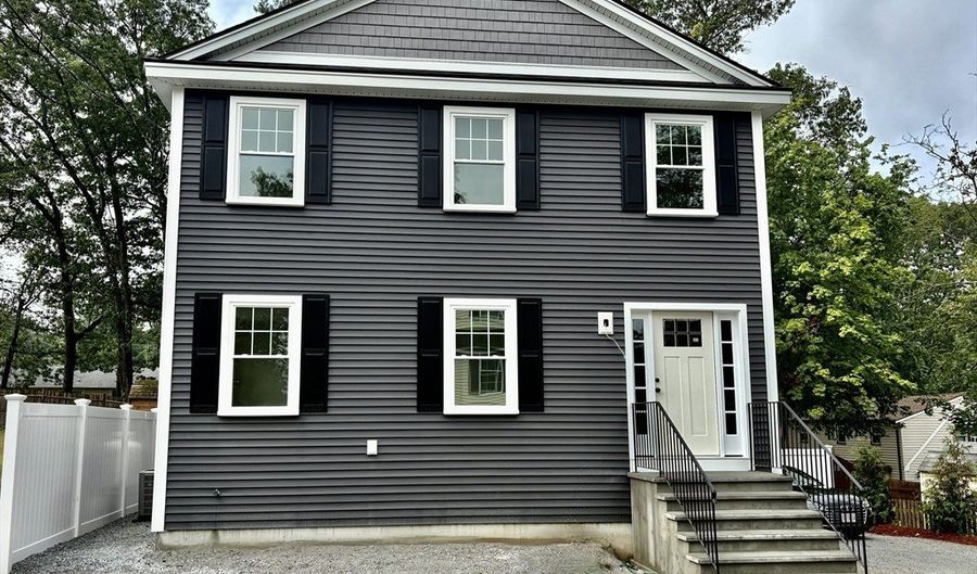5 Day St, Billerica, MA 01821 - 4 Beds, 3 Bath