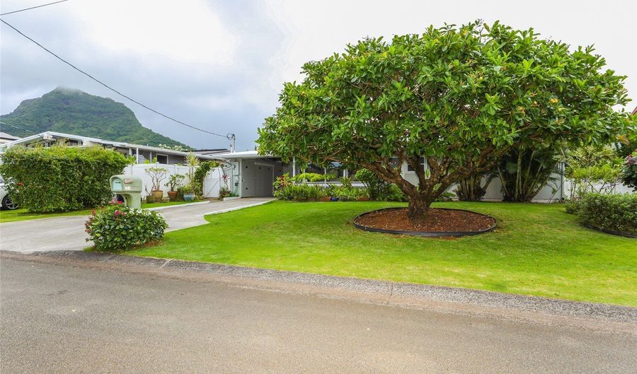 564 Uluhala St, Kailua, HI 96734 - 4 Beds, 2 Bath