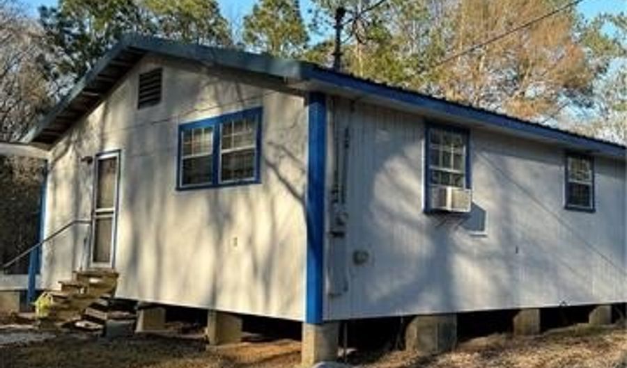 21305 HWY 1061, Amite, LA 70422 - 2 Beds, 2 Bath