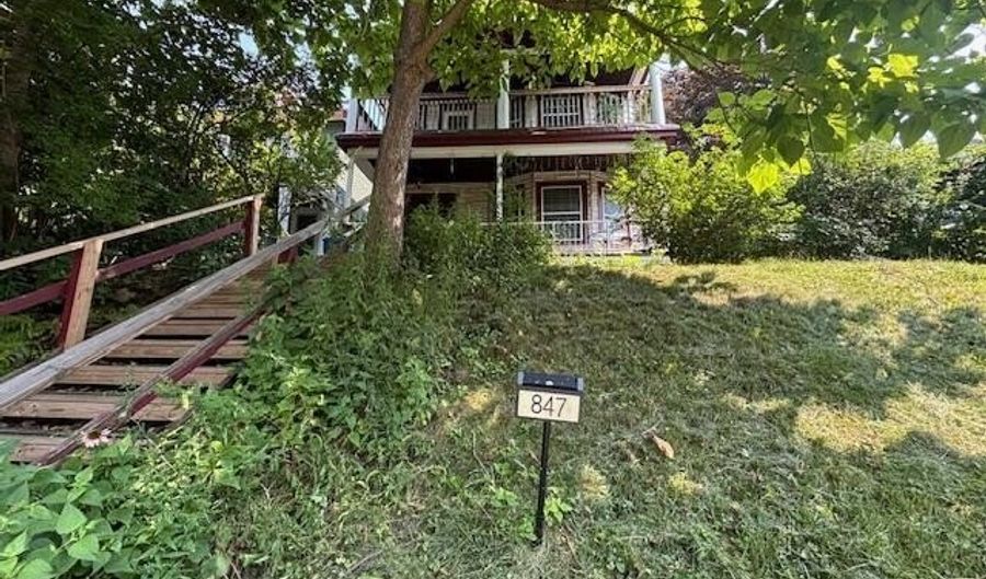847 Myrtle Ave, Albany, NY 12208 - 6 Beds, 2 Bath