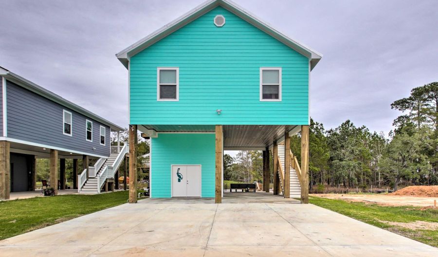 4082 Cardinal St, Bay St. Louis, MS 39520 - 3 Beds, 2 Bath