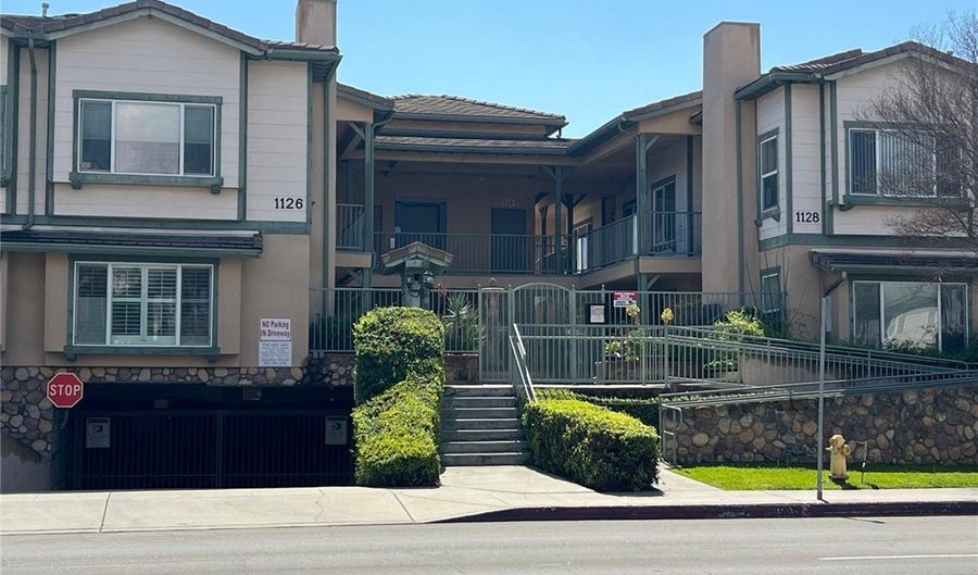 1128 W Duarte Rd O, Arcadia, CA 91007 - 2 Beds, 2 Bath