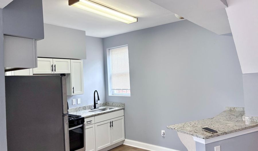 32 S FULTON Ave 2, Baltimore, MD 21223 - 2 Beds, 1 Bath