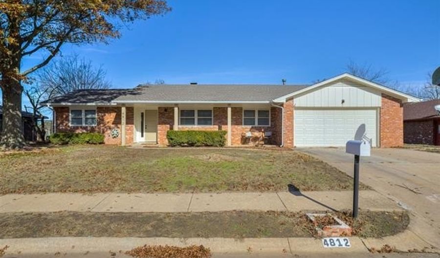 4812 Clearview Dr, Bartlesville, OK 74006 - 4 Beds, 3 Bath