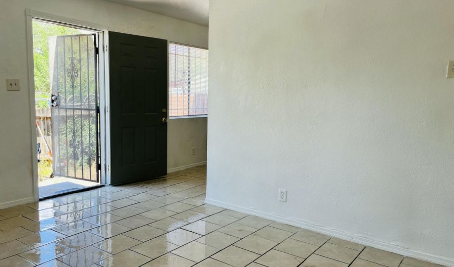 8200 Copper Ave NE A, Albuquerque, NM 87108 - 2 Beds, 1 Bath