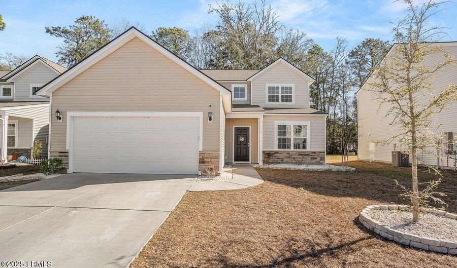 16 Coosawhatchie Way, Beaufort, SC 29906 - 3 Beds, 2 Bath