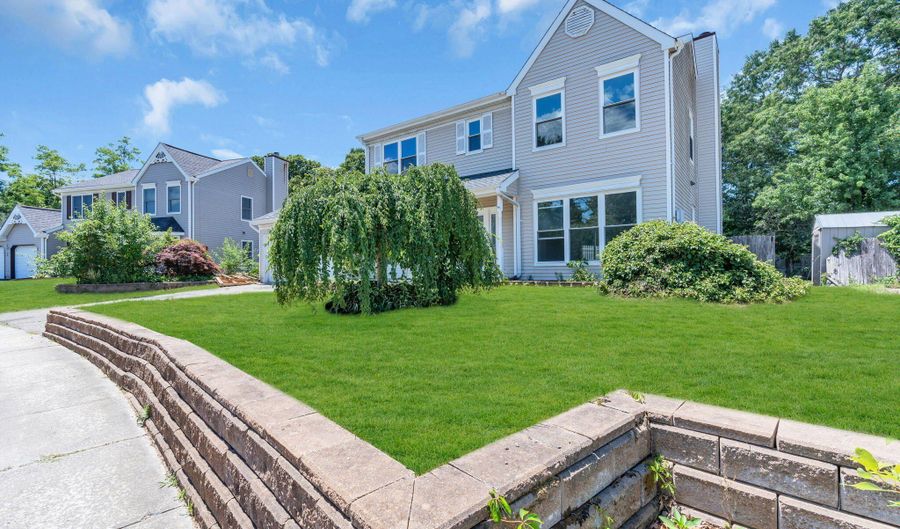 5 Buxton Ct, Barnegat, NJ 08005 - 4 Beds, 4 Bath