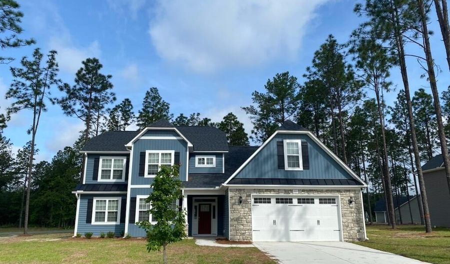 201 Thistleberry Dr, Aberdeen, NC 28315 - 5 Beds, 4 Bath