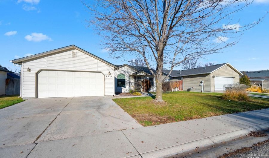 6530 W. Parapet Dr, Boise, ID 83714 - 3 Beds, 2 Bath