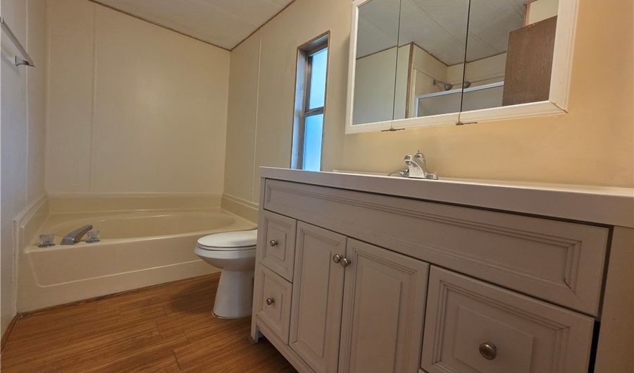 546 Roadrunner Dr, Bullhead City, AZ 86442 - 3 Beds, 2 Bath
