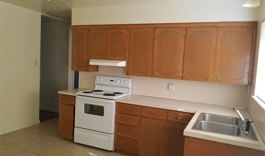 2317 S 38th St, Abilene, TX 79605 - 3 Beds, 2 Bath
