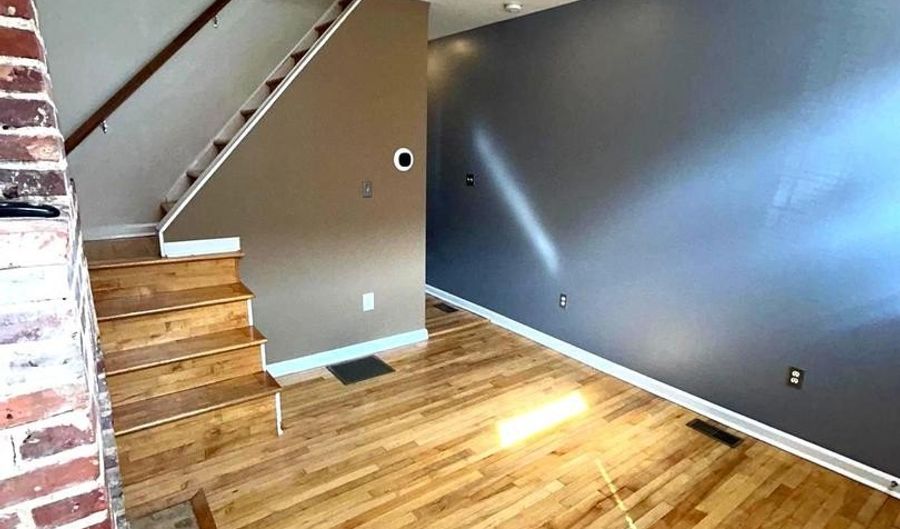 2644 MILES Ave, Baltimore, MD 21211 - 2 Beds, 1 Bath
