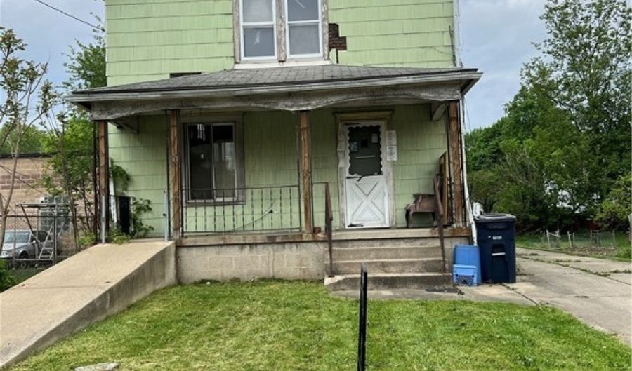 140 Kelly Ave, Akron, OH 44306 - 4 Beds, 2 Bath