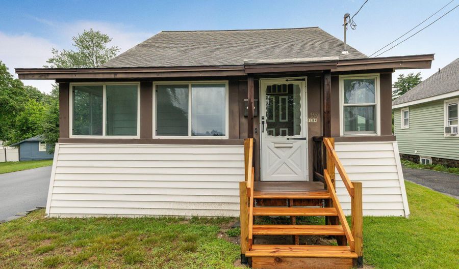 39 Fern Ave, Albany, NY 12205 - 3 Beds, 2 Bath