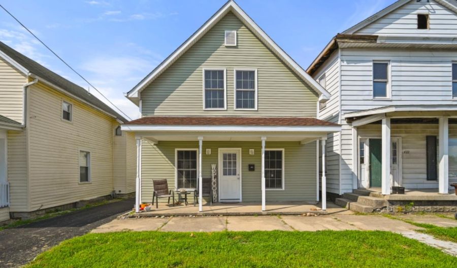 424 Broadway St, Aurora, IN 47001 - 2 Beds, 2 Bath