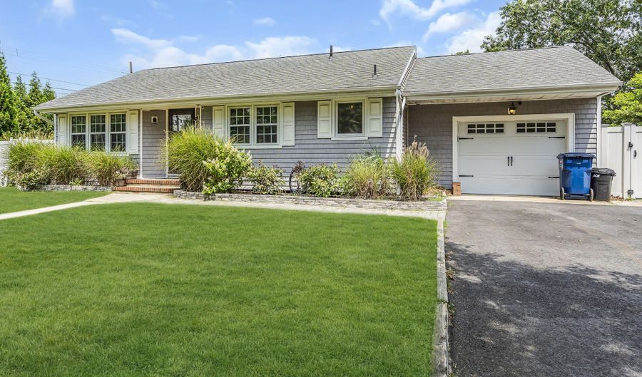 62 Birch St, Beachwood, NJ 08722 - 3 Beds, 3 Bath