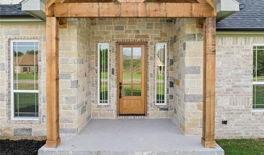 150 Chateau Bnd, Ardmore, OK 73401 - 3 Beds, 3 Bath