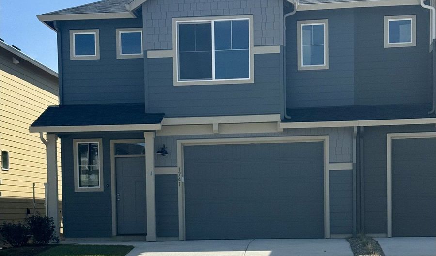 1741 NW 18TH St, Battle Ground, WA 98604 - 3 Beds, 3 Bath
