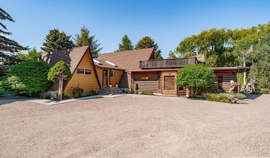 454 W 350 N, Blackfoot, ID 83221 - 3 Beds, 2 Bath