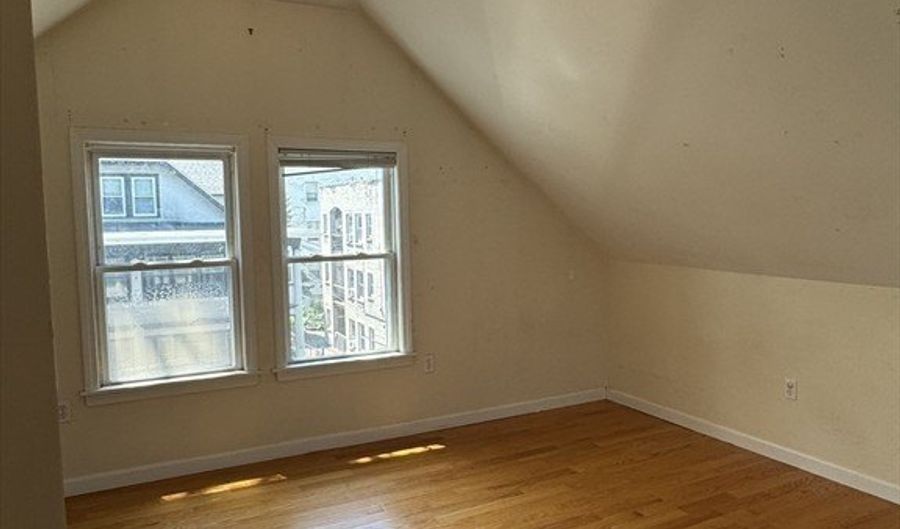 33 Boulevard Ter 2, Boston, MA 02135 - 2 Beds, 1 Bath