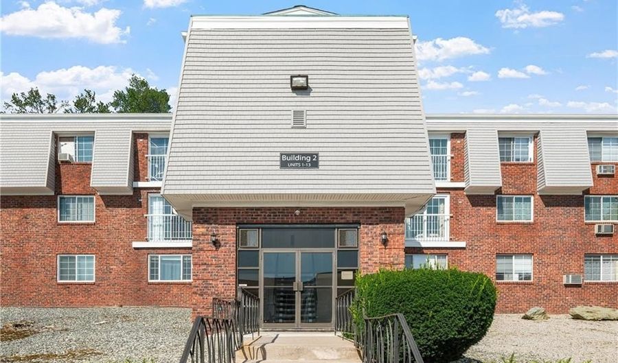 300 Smithfield Rd P2-2, North Providence, RI 02904 - 2 Beds, 1 Bath