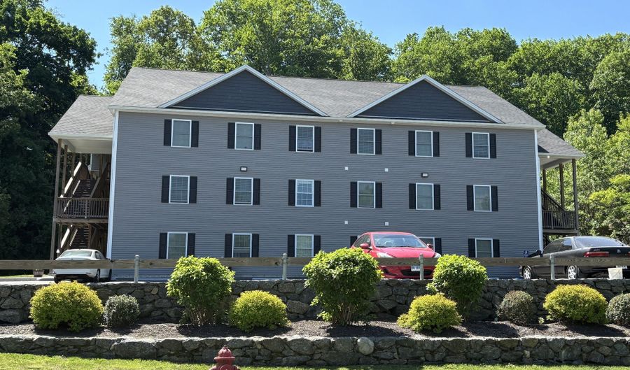 49 Taylor Ave, Bethel, CT 06801 - 1 Beds, 1 Bath