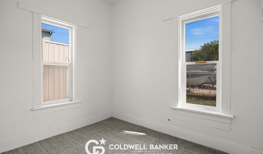 1011 E B St, Casper, WY 82601 - 6 Beds, 0 Bath