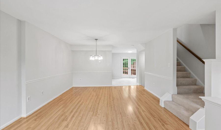 20722 APOLLO Ter, Ashburn, VA 20147 - 4 Beds, 4 Bath
