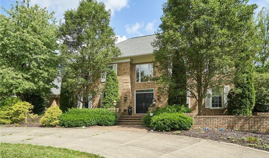 3721 Sanctuary Dr, Bath, OH 44333 - 5 Beds, 6 Bath