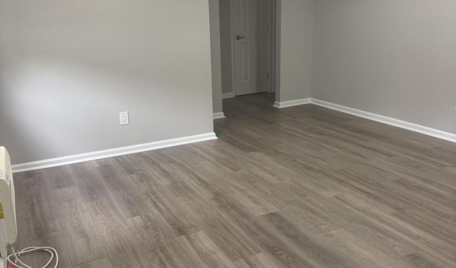 96 East Ave 65, Atlantic Highlands, NJ 07716 - 1 Beds, 1 Bath