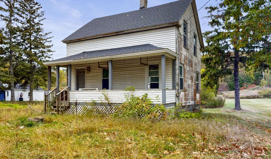 529 Riverside Dr, Auburn, ME 04210 - 3 Beds, 0 Bath