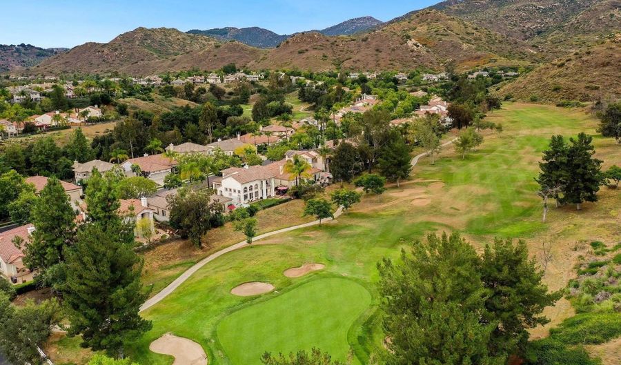 3083 Sprucewood Ln, Escondido, CA 92027 - 4 Beds, 2 Bath