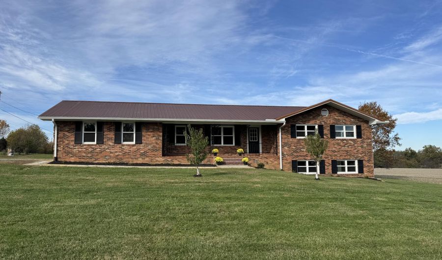 6425 Elmburg Rd, Bagdad, KY 40003 - 4 Beds, 3 Bath