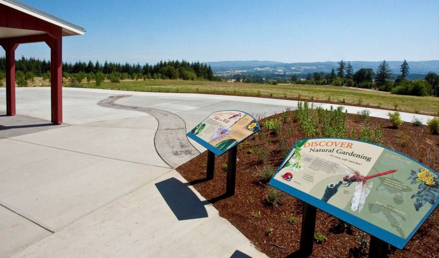 8549 SW 176TH Ave, Beaverton, OR 97007 - 5 Beds, 3 Bath