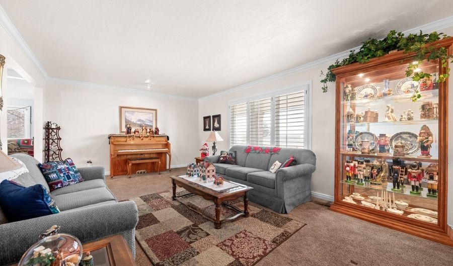 2671 S EDGEHILL Dr E, Bountiful, UT 84010 - 5 Beds, 3 Bath