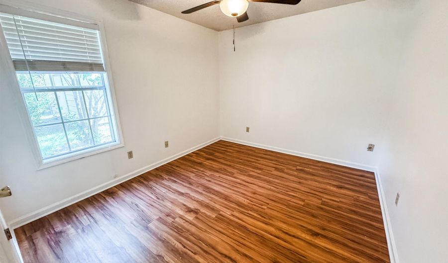 6496 BIRCH Ml, Bartlett, TN 38135 - 4 Beds, 2 Bath