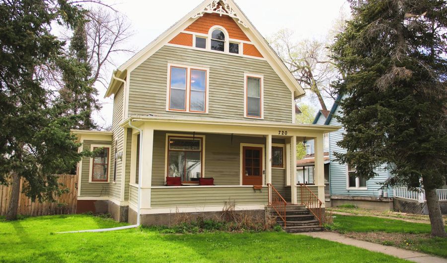 720 S Kline St, Aberdeen, SD 57401 - 3 Beds, 2 Bath