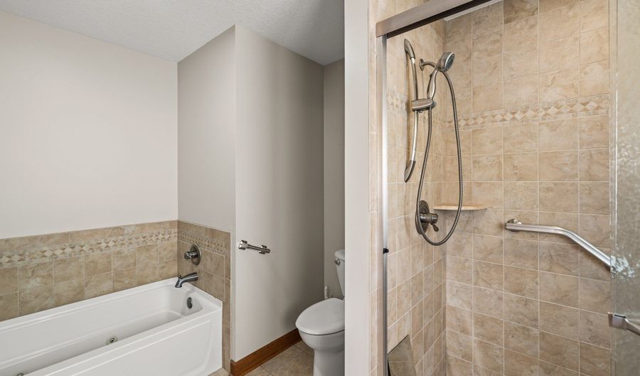 1403 Maple Dr, Adel, IA 50003 - 3 Beds, 4 Bath