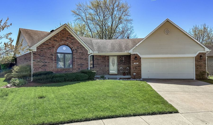 226 Rosebery Ln, Indianapolis, IN 46214 - 3 Beds, 2 Bath