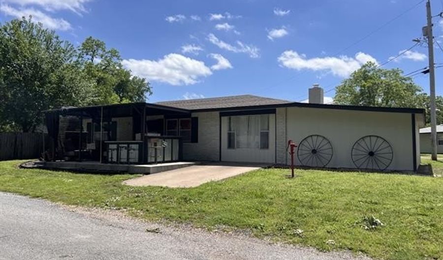 24 Lakeside, Adair, OK 74330 - 3 Beds, 1 Bath