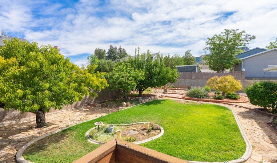 2205 N BANDTAIL, Cedar City, UT 84721 - 4 Beds, 3 Bath