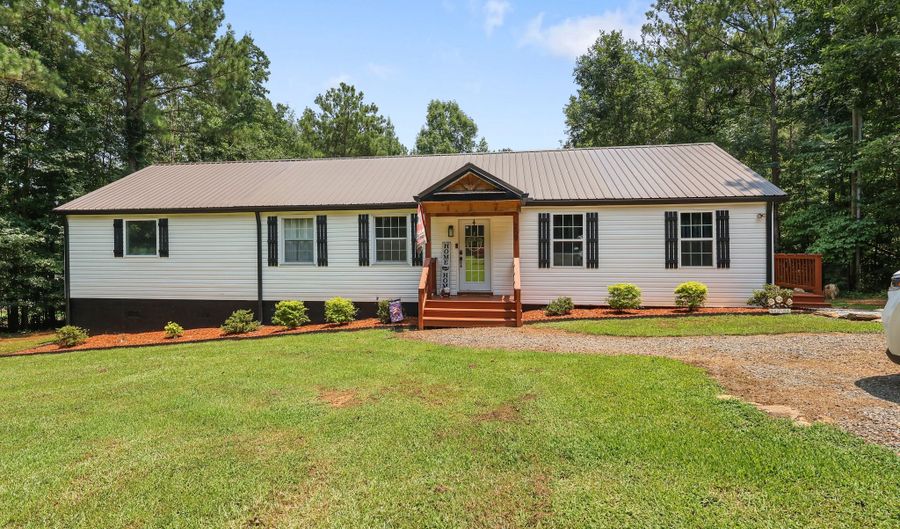 209 Ennis Rd, Barnesville, GA 30204 - 3 Beds, 2 Bath