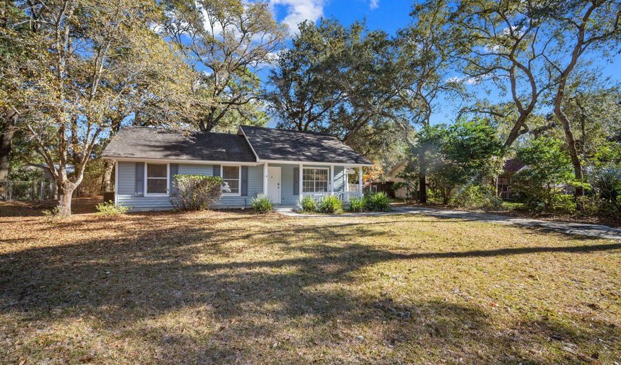 22 Robin Way, Beaufort, SC 29907 - 3 Beds, 1 Bath