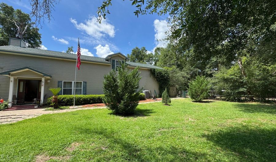 248 Ball Park Rd, Alford, FL 32420 - 2 Beds, 2 Bath