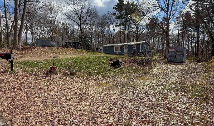 117 Hunting Rd, Auburn, NH 03032 - 2 Beds, 1 Bath