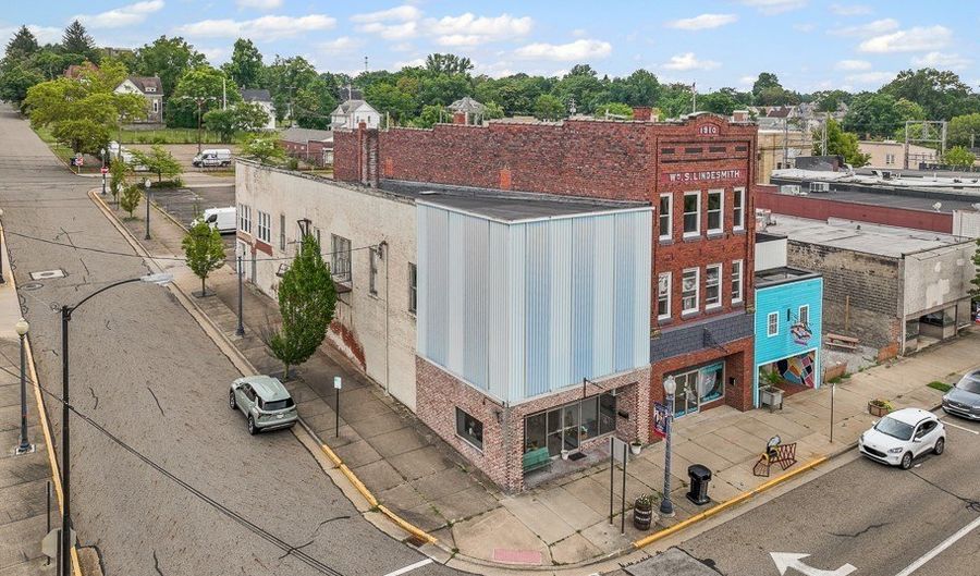 361 E Main St, Alliance, OH 44601 - 2 Beds, 1 Bath