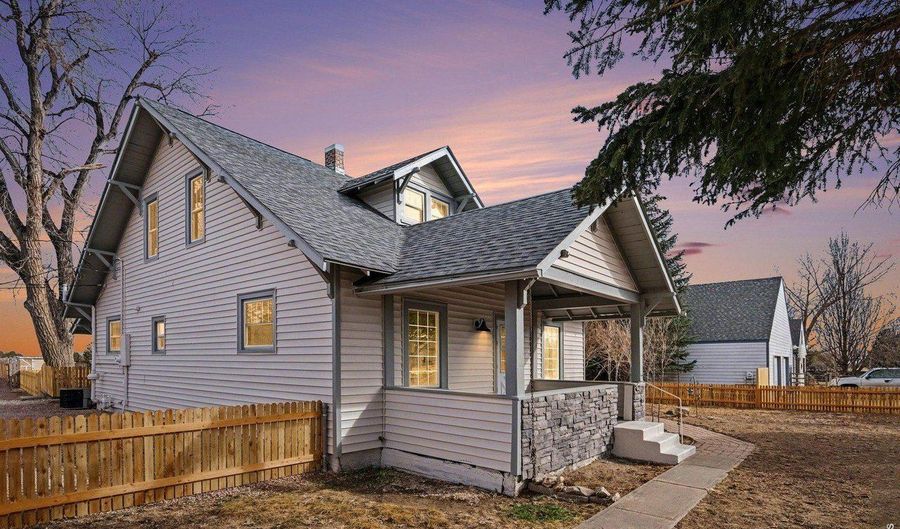 304 S 1st Ave, Ault, CO 80610 - 3 Beds, 2 Bath